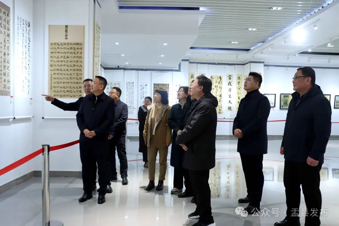 梁海昌调研文化事业发展工作